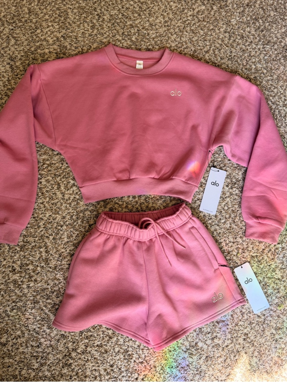Cropped Accolade Crewneck Shorts Set